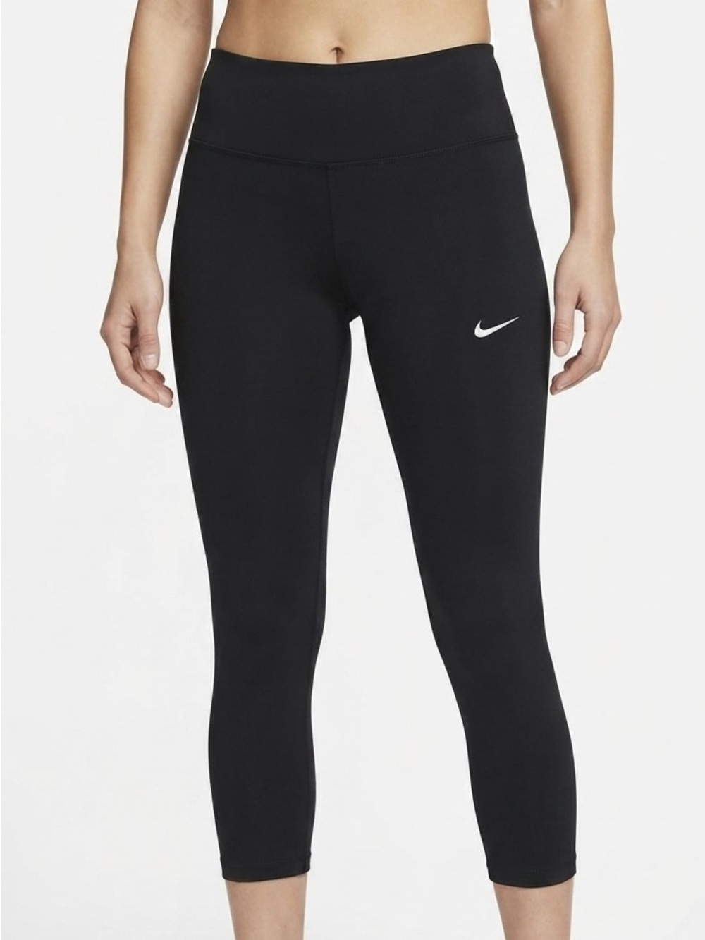 Nike Dri-Fit Black Athletic Cropped Leggings Size M